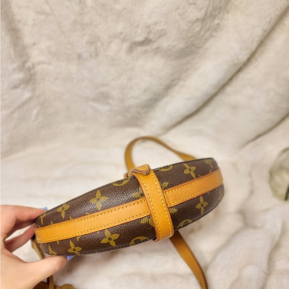 Authentic Louis Vuitton chantilly mm crossbody shoulder bag - Picture 9 of 15